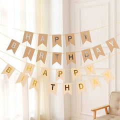 Happy Birthday Banner i Kraftpapir med Gull Detaljer - Dara Foto